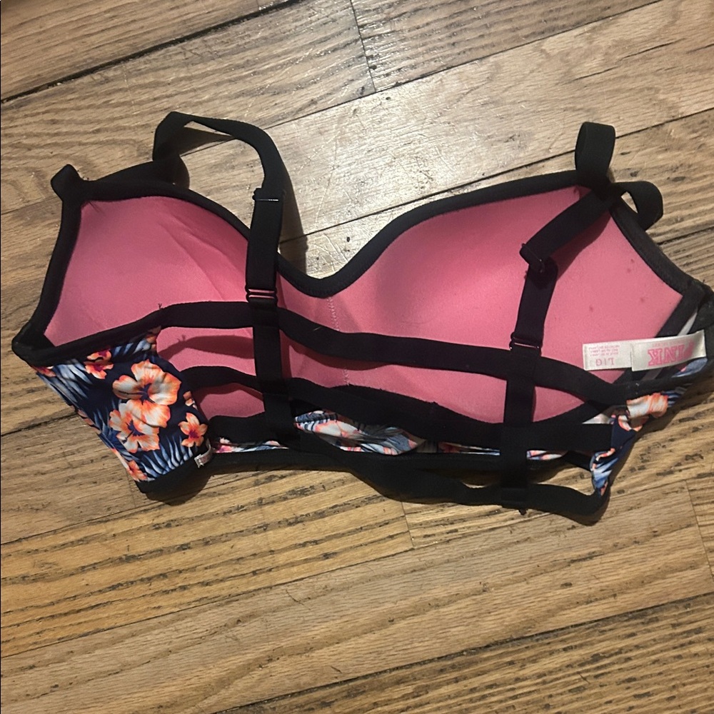 Floral Print Women's bra in size large by Victoria’s Secret/Pink - Picture 2 of 4
